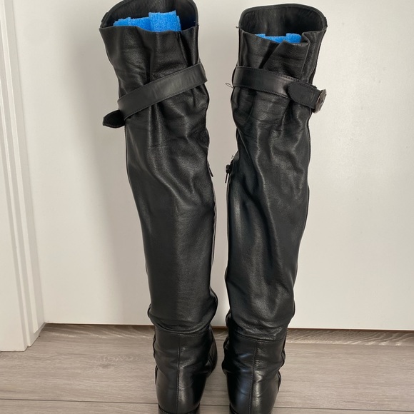 Le Pepe Over the Knee Boots - Picture 4 of 5